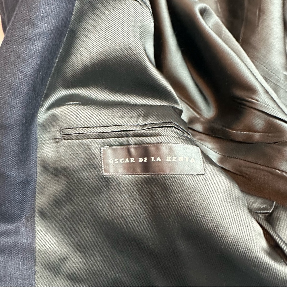 Oscar de la Renta Silk Wool Navy Blazer | Heritage Office Classic | 46L - Picture 10 of 12